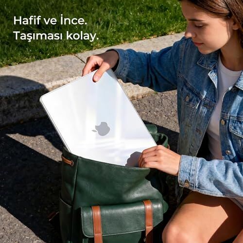 MacBook Neo 13 İnç Uyumlu Ultra Şeffaf Alt Üst Takım Sert Polikarbonat Kılıf