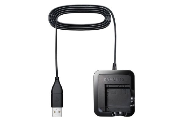 BC1UA5 USB Kablolu Evrensel Harici Şarj Cihazı; NX Dışı Kompakt Kameralar Uyumlu